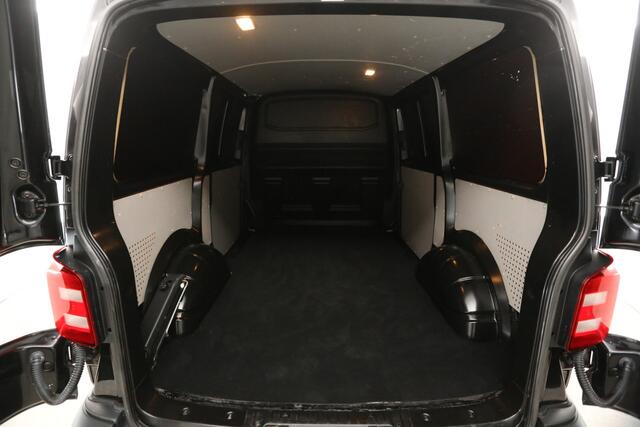 Volkswagen TRANSPORTER 2.0 TDI L1H1 140PK Airco PDC 2xSchuifdeur 3 Persoons Imperiaal Elektrpakket Trekhaak