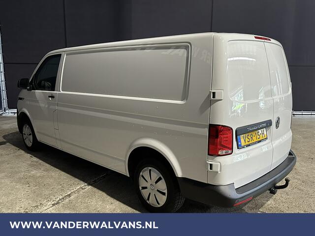 Volkswagen TRANSPORTER 2.0 TDI 150 pk L2H1 Euro6 Airco | Trekhaak | Cruisecontrol | Apple Carplay | PDC Parkeersensoren, Android Auto