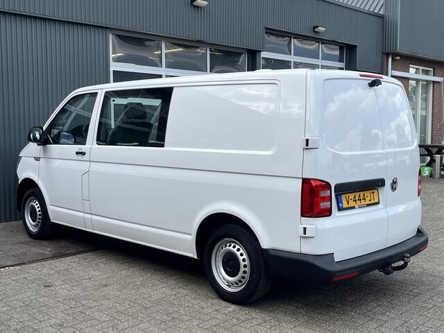 Volkswagen TRANSPORTER 2.0 TDI L2H1 DC Airco Cruise control Trekhaak 2200kg trekgewicht Achterruitrij camera Euro 6 Stuurwielbediening 5-Persoons Bpm vrij