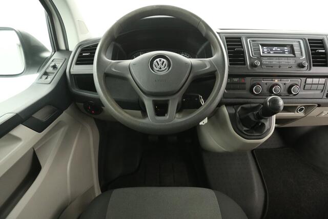 Volkswagen TRANSPORTER 2.0 TDI L2H1 140PK Trekhaak Airco Bluetooth Elektrpakket
