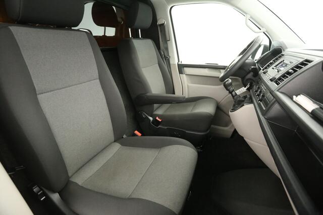 Volkswagen TRANSPORTER 2.0 TDI L2H1 140PK Trekhaak Airco Bluetooth Elektrpakket