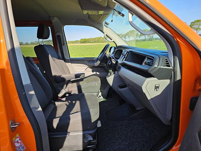 Volkswagen TRANSPORTER T6.1 L2H2 Dubbel Cabine Airco 150Pk Automaat Trekhaak Deuren 1e Eigenaar NAP Euro6!