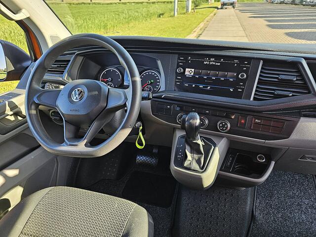 Volkswagen TRANSPORTER T6.1 L2H2 Dubbel Cabine Airco 150Pk Automaat Trekhaak Deuren 1e Eigenaar NAP Euro6!
