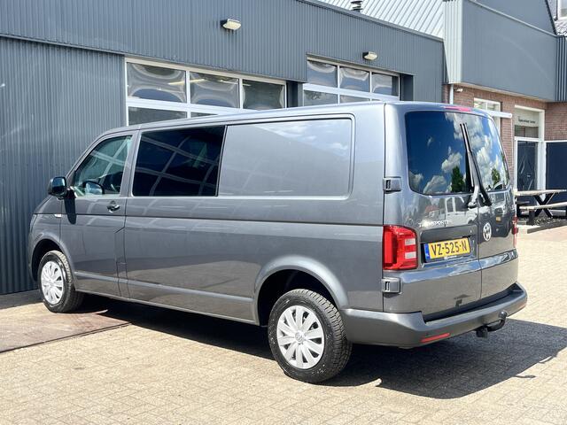 Volkswagen TRANSPORTER 2.0 TDI L2H1 DC Btw en Bpm vrij!! DSG Automaat Airco Cruise controle trekhaak 2500kg trekgewicht Telefoonverbinding Parkeersensoren achter 5-Persoons Euro 6 Bpm vrij voor particulier gebruik!!