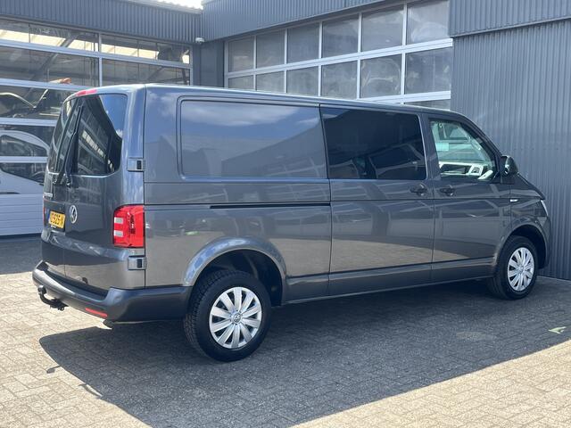 Volkswagen TRANSPORTER 2.0 TDI L2H1 DC Btw en Bpm vrij!! DSG Automaat Airco Cruise controle trekhaak 2500kg trekgewicht Telefoonverbinding Parkeersensoren achter 5-Persoons Euro 6 Bpm vrij voor particulier gebruik!!