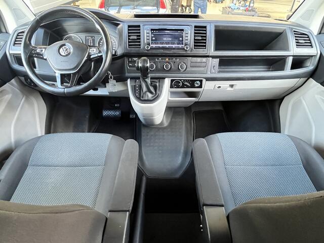 Volkswagen TRANSPORTER 2.0 TDI L2H1 DC Btw en Bpm vrij!! DSG Automaat Airco Cruise controle trekhaak 2500kg trekgewicht Telefoonverbinding Parkeersensoren achter 5-Persoons Euro 6 Bpm vrij voor particulier gebruik!!