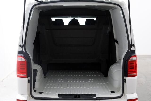 Volkswagen TRANSPORTER T6 2.0 TDI E6 L1H1 Highline D.C. LED/ACC 02-2019