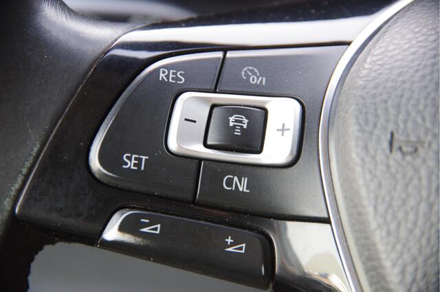 Volkswagen TRANSPORTER 2.0 TDI 3-ZITS, 204PK AUT. TREKHAAK, ADAPT. CRUISE, STANDKACHEL, NAVI, STOELVERWARMING