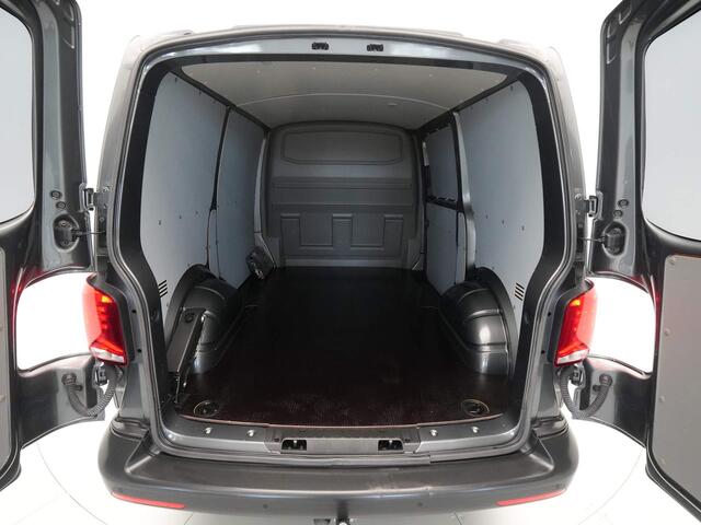 Volkswagen TRANSPORTER 2.0 TDI 90pk L1H1 26 Economy Business Navi via app Trekhaak Pdc Cruise