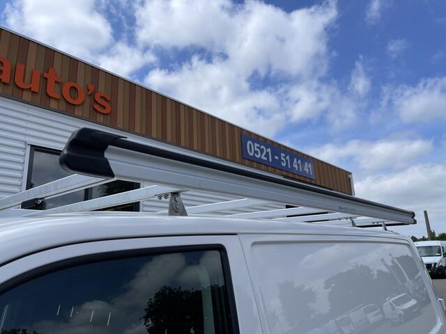 Volkswagen TRANSPORTER 2.0 TDI 102pk L1H1 Comfortline / vaste prijs rijklaar ¤ 15.950 ex btw / lease vanaf ¤ 269 / airco / cruise / bijrijdersbank / Bott ingerichte laadruimte / imperial / trekhaak !
