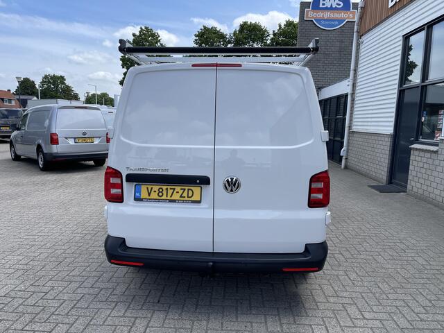 Volkswagen TRANSPORTER 2.0 TDI 102pk L1H1 Comfortline / vaste prijs rijklaar ¤ 15.950 ex btw / lease vanaf ¤ 269 / airco / cruise / bijrijdersbank / Bott ingerichte laadruimte / imperial / trekhaak !