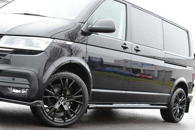 Volkswagen TRANSPORTER 2.0 TDI L2H1 32 DC Bulli Black Edition Virtual, Adaptieve Cruise, LED, Camera, Carplay, Automaat, 150PK, Multimedia, UNIEK!