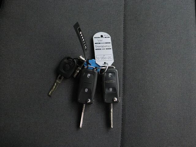 Volkswagen TRANSPORTER 2.0TDI Lang Imperiaal | Trekhaak | Airco | Betimmering | 3-Persoons