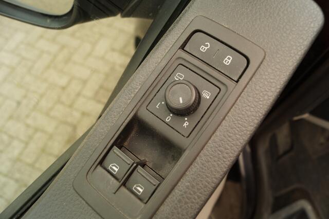 Volkswagen TRANSPORTER 2.0 TDI 150pk DSG Highline -LED-NAVI-PDC-ACC-