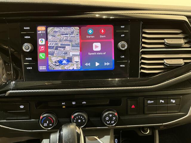 Volkswagen TRANSPORTER 2.0 TDI L2H1 30 DC Dubbel Cabine 150 PK Automaat / Euro 6 / Airco / Cruise Control / Camera / CarPlay / Trekhaak / Navigatie / Klep