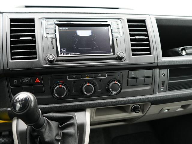 Volkswagen TRANSPORTER 2.0 TDI L1H1 Trendline | Trekhaak | Appconnect | Parkeerhulp achter | Navigatie |102pk