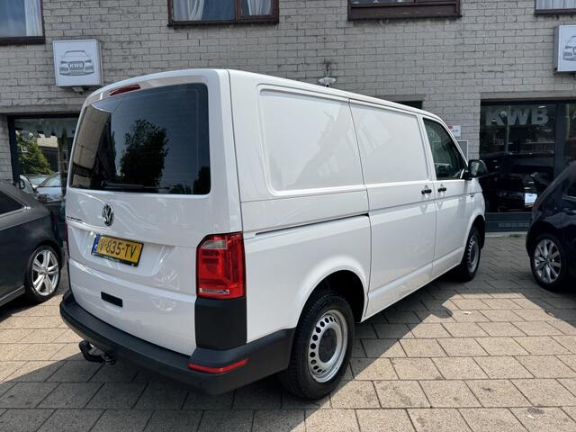 Volkswagen TRANSPORTER 2.0 TDI L1H1 Trekhaak Navi Distr VV