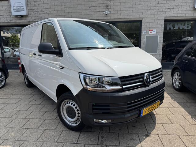 Volkswagen TRANSPORTER 2.0 TDI L1H1 Trekhaak Navi Distr VV