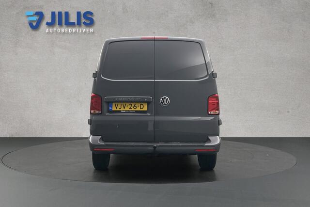 Volkswagen TRANSPORTER 2.0 TDI L2H1 Automaat | LED koplampen | Trekhaak | Parkeersensoren | Apple carplay