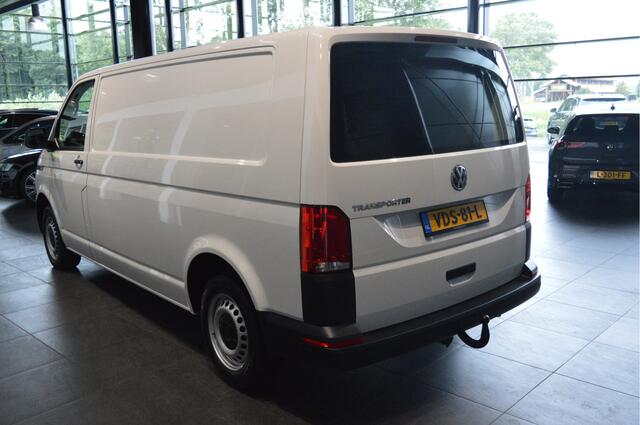 Volkswagen TRANSPORTER 2.0 TDI L2H1 28 airco navi trekhaak 150 pk !!
