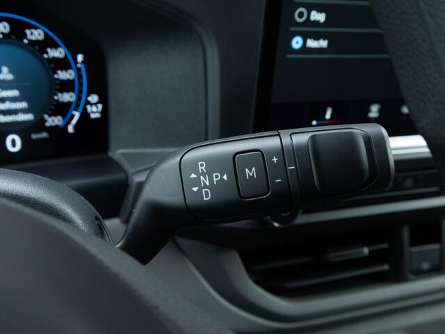 Volkswagen TRANSPORTER T7 2.0 TDI 150pk L1H1 Automaat | Trekhaak | Camera | App-Connect | Laadvloer | Cruise Control | Parkeersensoren | Bijrijdersbank |