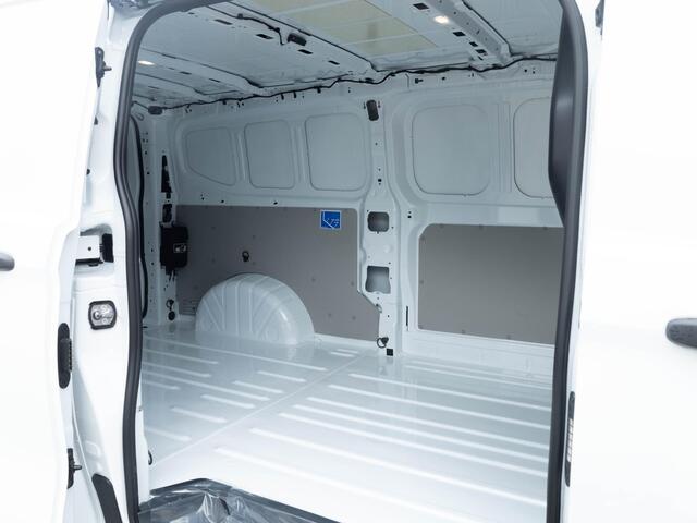 Volkswagen TRANSPORTER T7 2.0 TDI 150pk L2H1 Automaat | BPM-vrij | Trekhaak |Climate control |Achterdeuren | Camera | Cruise control |