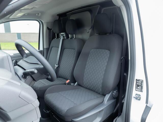 Volkswagen TRANSPORTER T7 2.0 TDI 150pk L2H1 Automaat | BPM-vrij | Trekhaak |Climate control |Achterdeuren | Camera | Cruise control |