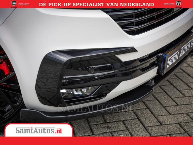 Volkswagen TRANSPORTER 2.0 TDI DC L2H1 30 Bulli 6 Persoons | Zeer Dik | In Zeer Goede Conditie | Comfortabele Dubbele Cabine met 6 Zitplaatsen | Body Kit | 20 Inch Brede Zwarte Wielen | Full Led | Camera | 2X Schuif Deuren |