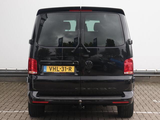 Volkswagen TRANSPORTER 2.0 TDI L2H1 30 DC Bulli 199pk | Leder | 2x schuifdeur met sluithulp | Trekhaak | Achteruitrijcamera | Navigatie 'Pro'|