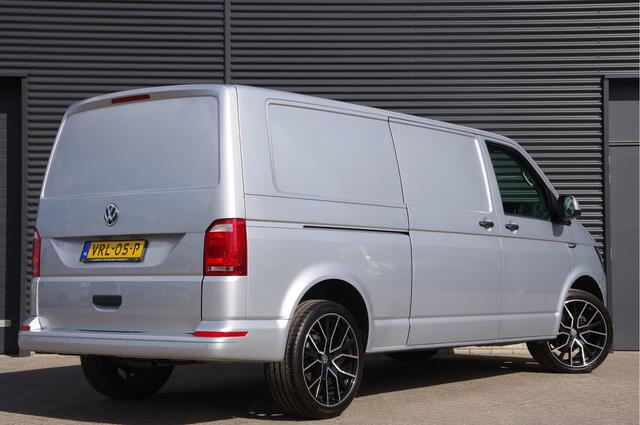 Volkswagen TRANSPORTER 2.0 TDI L2 150PK, AIRCO, CRUISE, NAVI, PARKEERSENSOREN, STOELVERWARMING DUBBELE CABINE LEVERBAAR