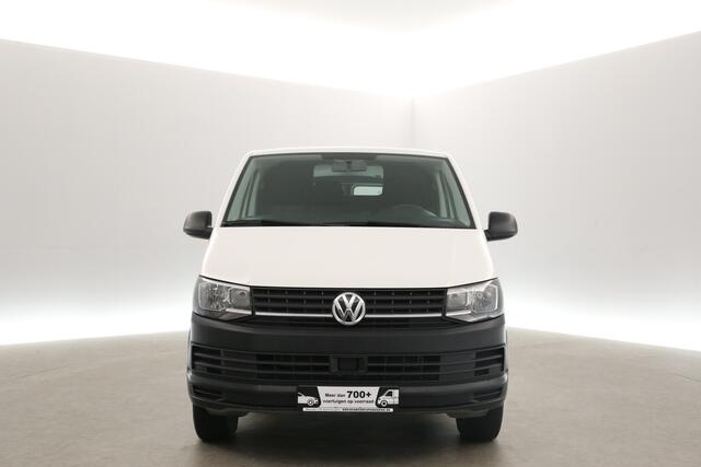 Volkswagen TRANSPORTER 150PK 2.0 TDI L2H1 DSG Automaat Airco Cruise Carplay Trekhaak 3 Persoons PDC Elektrpakket