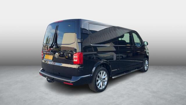 Volkswagen TRANSPORTER 2.0 TDI L2H1 DC Highline DSG Led,Schuifdak 1e Eigenaar en Volledig Dealer onderhouden.