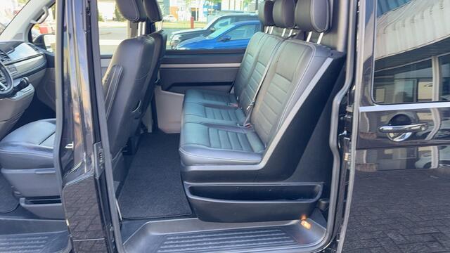 Volkswagen TRANSPORTER 2.0 TDI L2H1 DC Highline DSG Led,Schuifdak 1e Eigenaar en Volledig Dealer onderhouden.