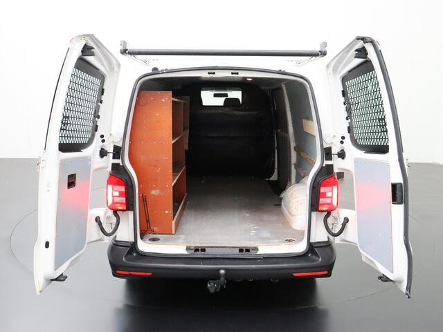 Volkswagen TRANSPORTER 2.0TDI Lang Imperiaal | Trekhaak | Airco | Betimmering
