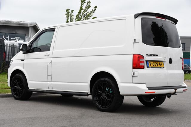 Volkswagen TRANSPORTER 2.0 TDI L1H1 Highline Adaptieve cruise, Sensoren 150PK, Automaat, Stoelverwarming, Airco, Trekhaak, Uniek!