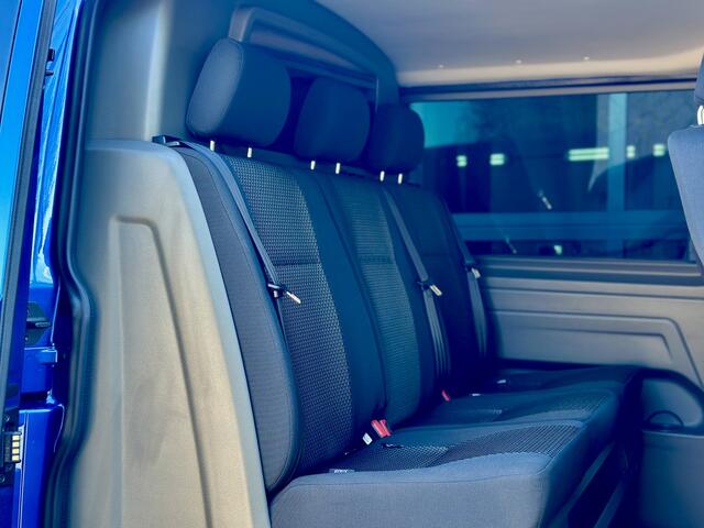Volkswagen TRANSPORTER T6.1 TDI 150pk | DSG | L2 | Bulli | Dubbel Cab | Exclusive | 2x Schuifdeur | Side/Lane assist | Trekhaak | Digitaal Display | VOL