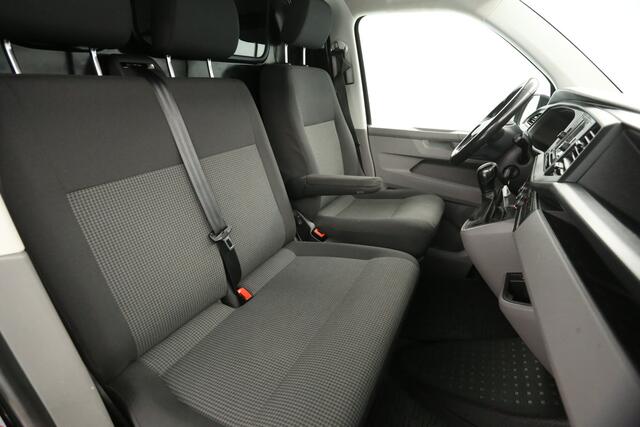 Volkswagen TRANSPORTER 2.0 TDI L2H1 150PK DSG Automaat Airco Camera Carplay Cruise PDC 2xSchuifdeur Trekhaak
