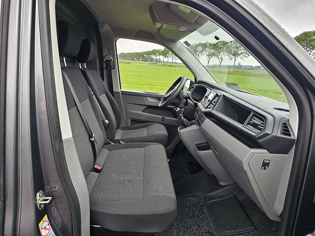 Volkswagen TRANSPORTER 2.0 TDI T6.1 L2H1 Euro6 Airco 3-Zits Camera 1e Eigenaar NAP Trekhaak!