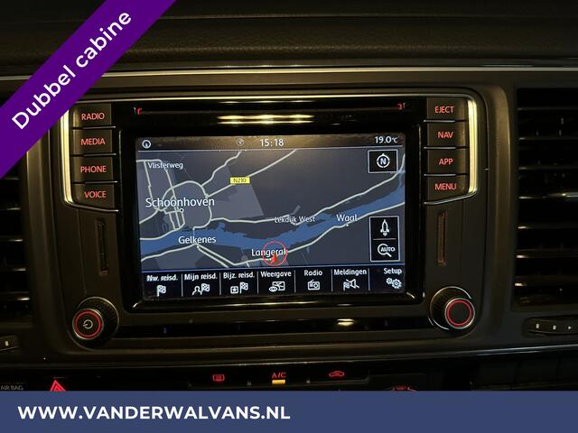 Volkswagen TRANSPORTER 2.0 TDI 150pk Automaat L2H1 Dubbele Cabine Euro6 Airco | 5-Zits | Navigatie | 2x Zijdeur | Cruisecontrol, LM velgen, Parkeersensoren, 2500kg Trekhaak