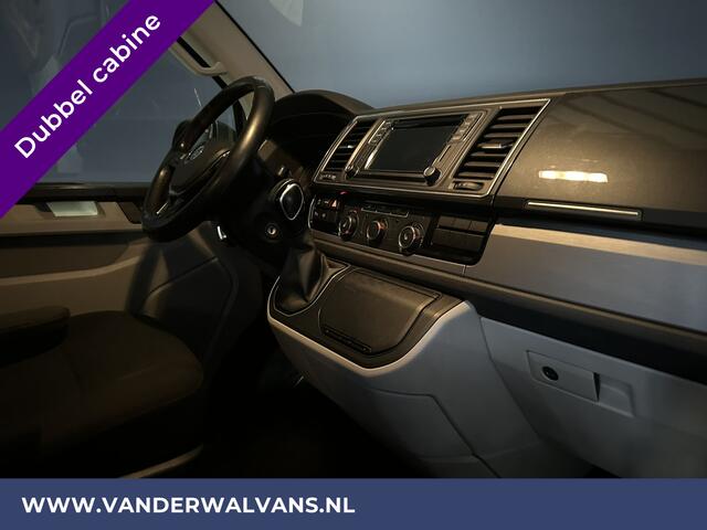 Volkswagen TRANSPORTER 2.0 TDI 150pk Automaat L2H1 Dubbele Cabine Euro6 Airco | 5-Zits | Navigatie | 2x Zijdeur | Cruisecontrol, LM velgen, Parkeersensoren, 2500kg Trekhaak