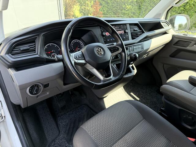 Volkswagen TRANSPORTER 2.0 TDI 150 PK COMFORTLINE / L2H1 / IMPERIAAL / INRICHTING / TREKHAAK / AIRCO / CRUISE / NAVI / CARPLAY