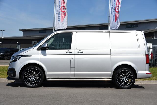 Volkswagen TRANSPORTER 2.0 TDI L1H1 32 Bulli Virtual, Adaptieve Cruise, Camera, Carplay, 150PK, LED, 2 x Schuifdeur, NAVI, Uniek!