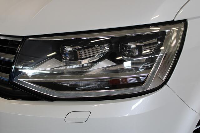 Volkswagen TRANSPORTER 2.0 TDI L2H1 DC Highline | Incl. 12 maanden garantie | Dubbele cabine | Stoelverwarming | Softclose schuifdeuren | Trekhaak | Adaptieve cruise | Apple carplay/Android auto | Dubbele schuifdeur |