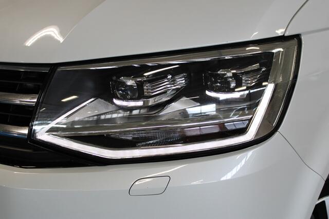 Volkswagen TRANSPORTER 2.0 TDI L2H1 DC Highline | Incl. 12 maanden garantie | Dubbele cabine | Stoelverwarming | Softclose schuifdeuren | Trekhaak | Adaptieve cruise | Apple carplay/Android auto | Dubbele schuifdeur |