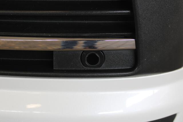 Volkswagen TRANSPORTER 2.0 TDI L2H1 DC Highline | Incl. 12 maanden garantie | Dubbele cabine | Stoelverwarming | Softclose schuifdeuren | Trekhaak | Adaptieve cruise | Apple carplay/Android auto | Dubbele schuifdeur |