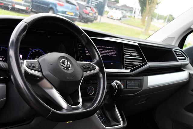 Volkswagen TRANSPORTER 2.0 TDI L2H1 32 DC Bulli Virtual, Adaptieve Cruise, Carplay, Automaat, 199pk, LED, Leder, Trekhaak, BOM VOL!