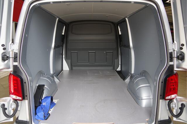 Volkswagen TRANSPORTER 2.0 TDI L2 BULLI 150PK AUT. LED, 2X SCHUIFDEUR, ADAPT. CRUISE, DIGITAL COCKPIT, STOELVERWARMING, APPLE CARPLAY