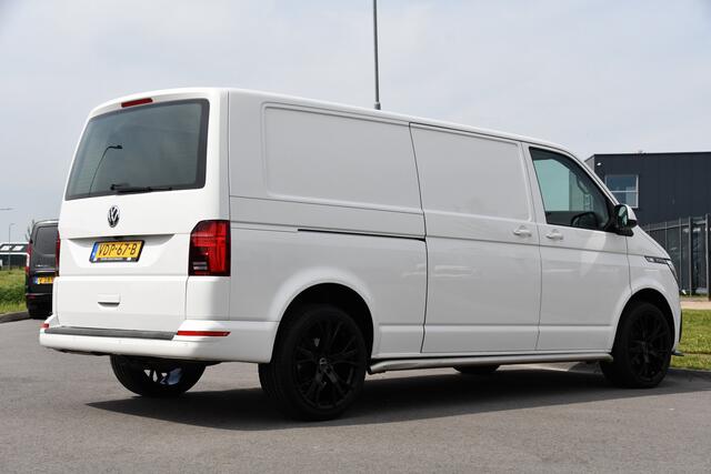 Volkswagen TRANSPORTER 2.0 TDI L2H1 Bulli Virtual, Adaptieve Cruise, LED, 150PK, Automaat, 2 x Schuifdeur, Camera, Uniek!