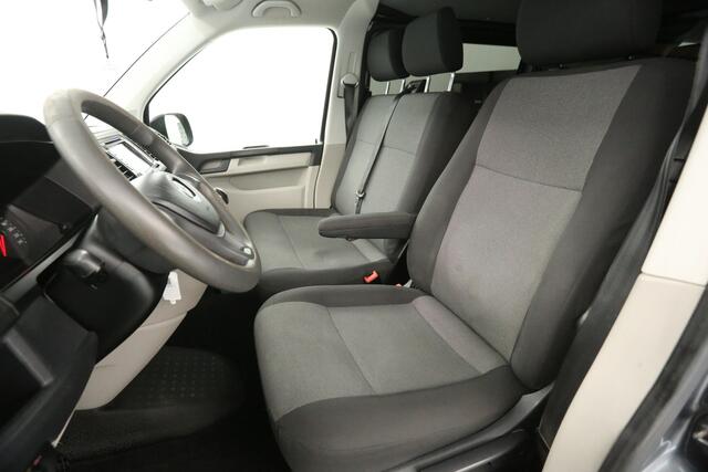 Volkswagen TRANSPORTER 2.0 TDI L2H1 | Dubbele Cabine | 6 Persoons | Airco Trekhaak LED PDC 17''LMV Sidebars