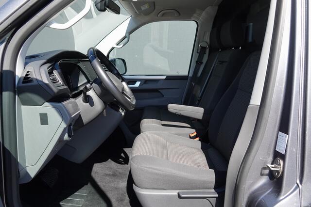 Volkswagen TRANSPORTER L2H1 2.0Tdi 150Pk DSG7 | Bulli | 2xSchuifdeur | Virtual Cockpit | Achteruitrijcamera | Trekhaak | 17''
